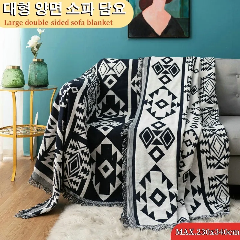 Blankets Multifunctional Beach Towel 2 Side Print Outdoor Camping Tassels Large Sofa Blanket Cover Nordic Rugs Knitted In Picnic 230711