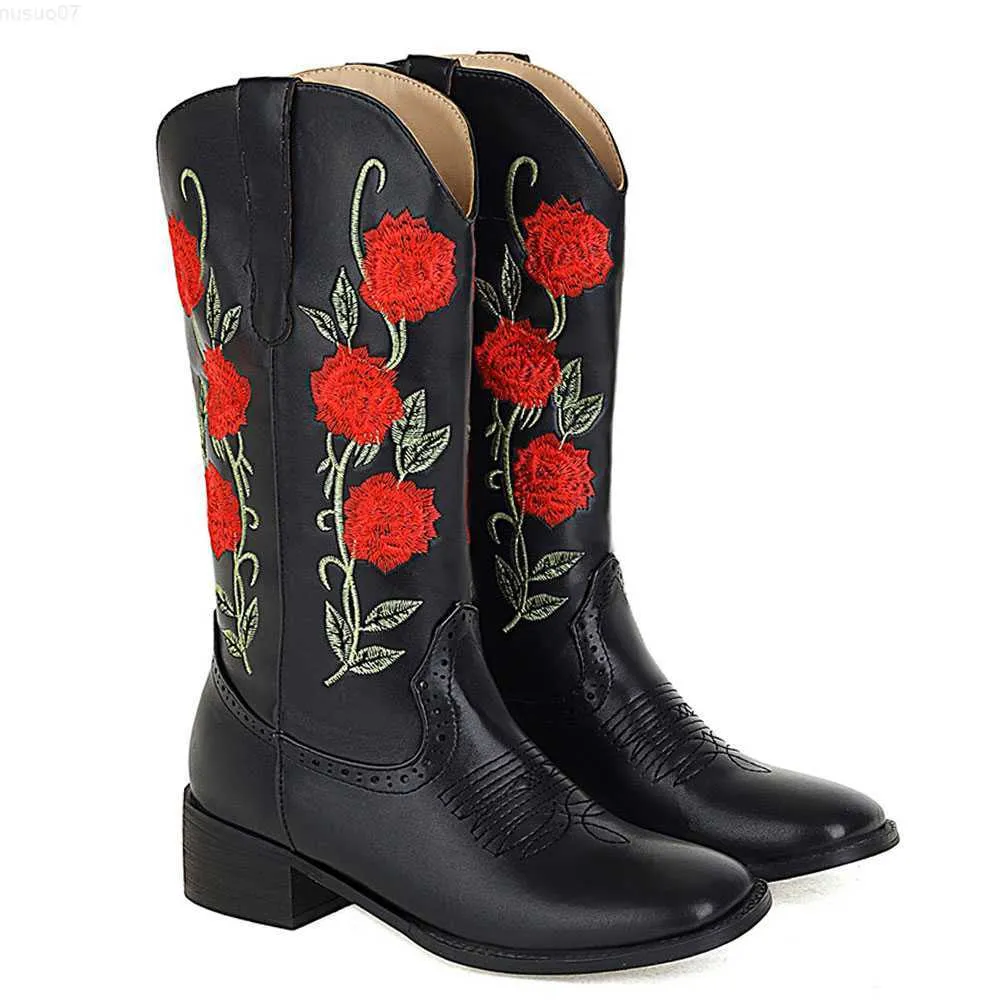 Botas AOSPHIRAYLIAN Western Rose Costura Flor Bota Cowboy Feminina 2023 Bordado Patch Work Vintage Sapatos Femininos Vintage L230712