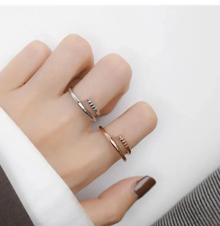 Vembley Charming Golden Heart Beat Couple Ring Matching Wrap Finger Ring at  Rs 35/piece | Fateh Nagar | New Delhi | ID: 24848730362