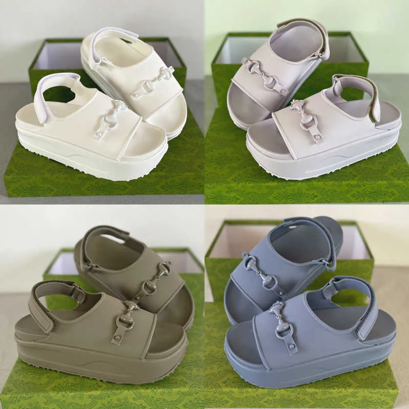 Diseñadores Mujeres Sandalias planas Zapatillas Confort Grueso Deslizamiento inferior Antideslizantes Moda Fácil de usar Estilo Zapatos casuales con caja NO448