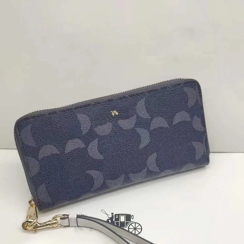 Luxury wristlet wallet hotsell