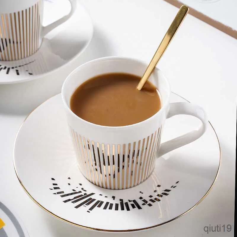 Mugs mirror Reflection Coffee Cup Plate Luxury afternoon tea set Ceramic Running Mug R230712