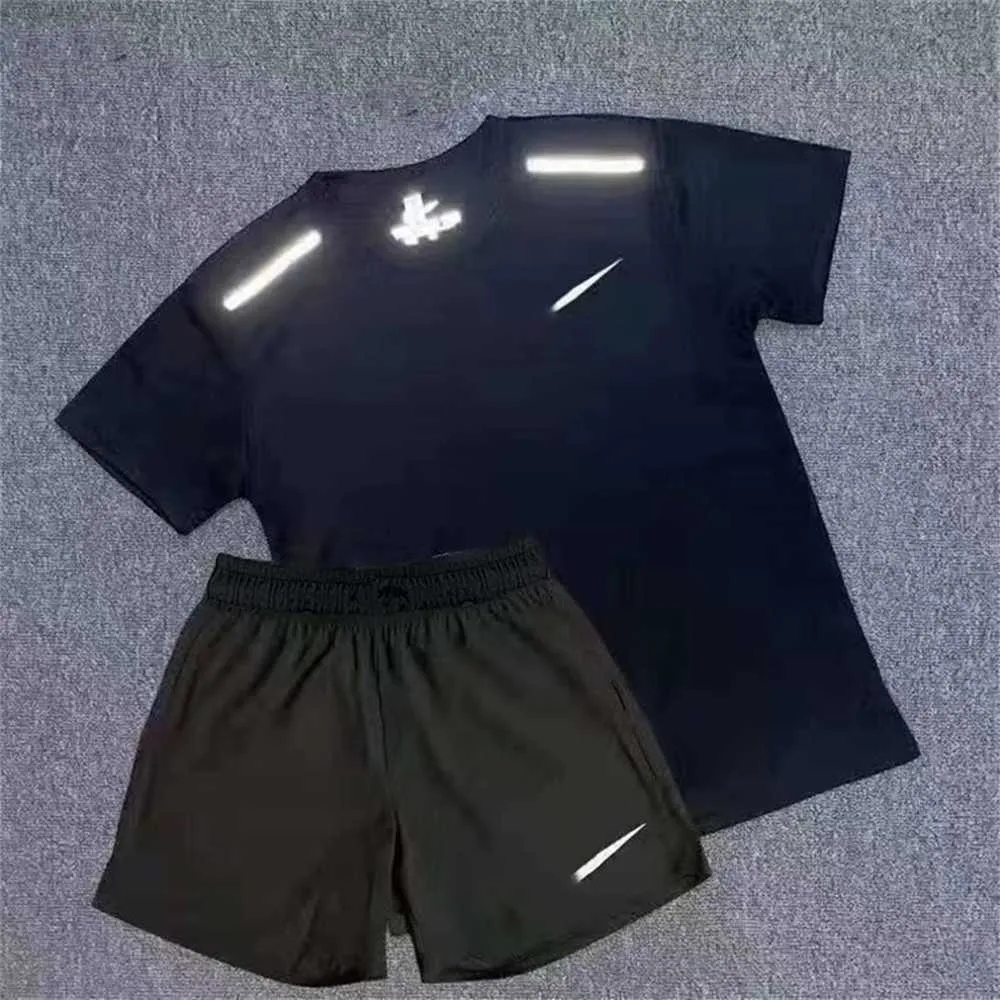 Fatos de treino masculinos Tech Set Camisas de treino de designer Shorts Fato de fitness feminino de duas peças com estampa n Secagem rápida e respirável Roupas esportivas Tamanho grande opcionalx6uj