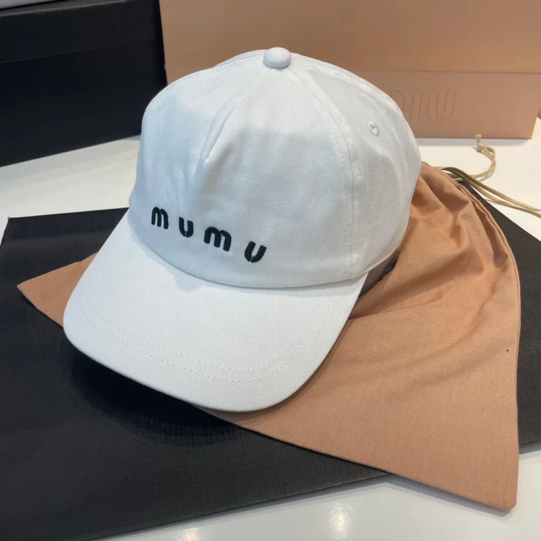 2023 Miu Woman Hat Men broderade cowboy basebollhattar Designer Sun för Cap Fashion Women g