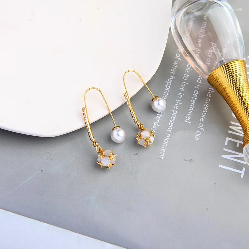 Dangle Earrings Uer فريدة من نوعها Opal Little Ball Drop للنساء الرائعات البلورية الأكريليك اللؤلؤة الذهب المجوهرات النحاس
