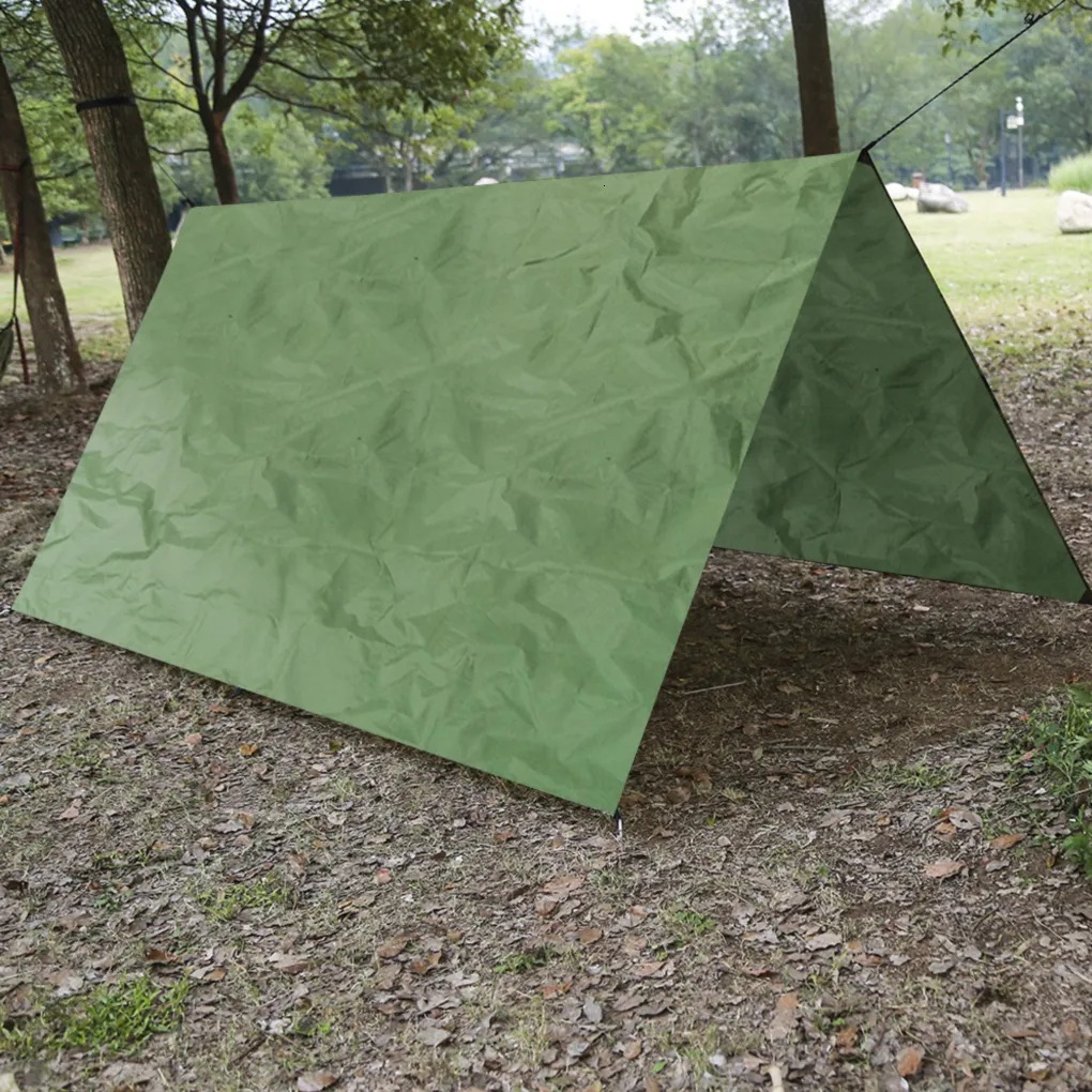 Tentes et abris Tente de plage portable Imperméable Tapis de camping en plein air Pare-soleil Couverture Tissu Pique-nique Coussin résistant à l'humidité Tente de camping facile à installer 230711