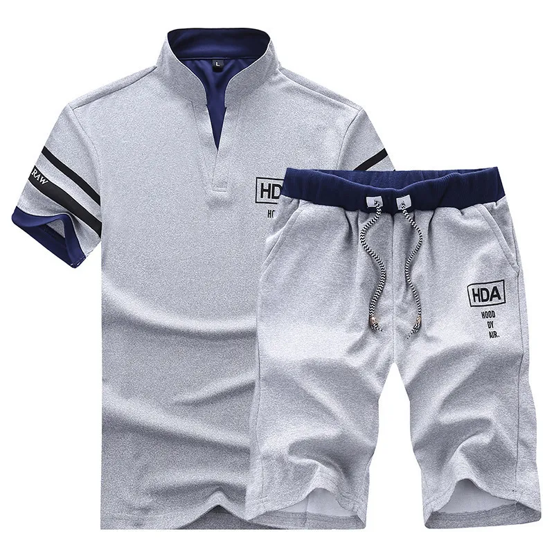 メンズジャージ夏の男性ショーツセット半袖 Tシャツショーツプリント男性トラックスーツセットブランド服 2 個セット
