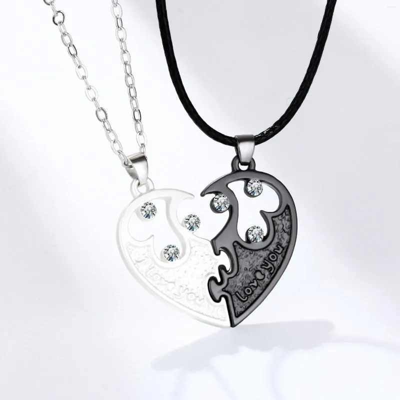 Pendant Necklaces Fashion Alloy Couple Necklace One Pair Two People Splicing Love All-match Men's And Women's Valentine's Day