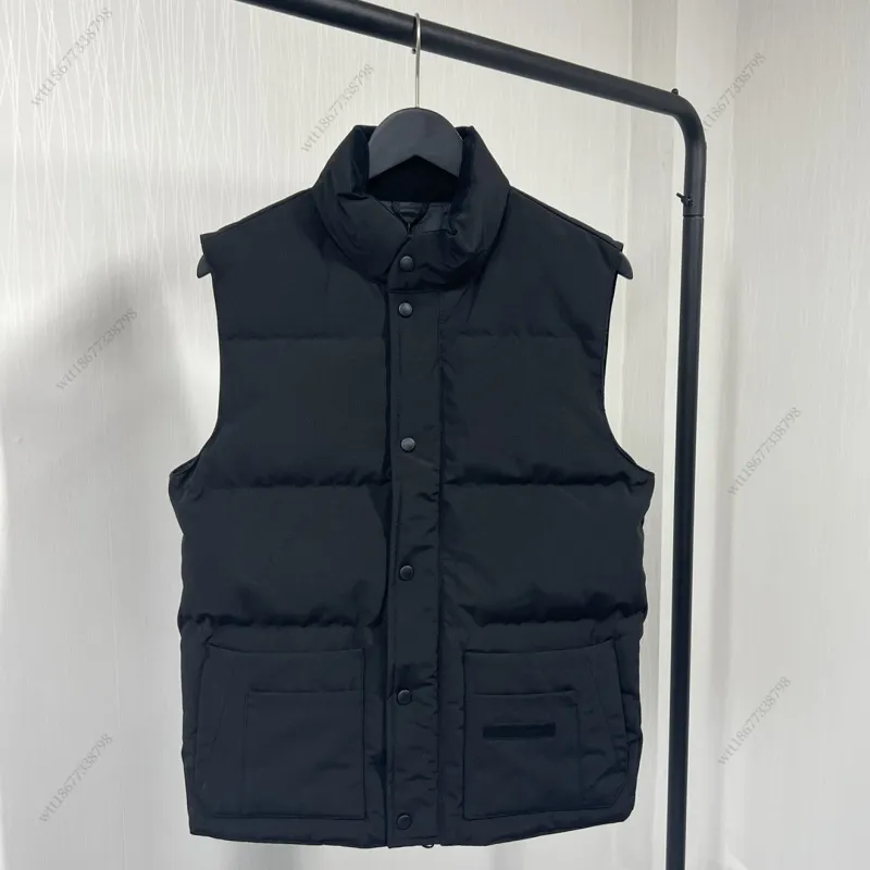 2024 Designer Classic Down Vests Womans Goose Coats Kamizelki damskie Women Designer Biała odznaka kurtka jesienna płaszcz wierzchnia odzież przyczynowa ciepłe zagęszczone parki