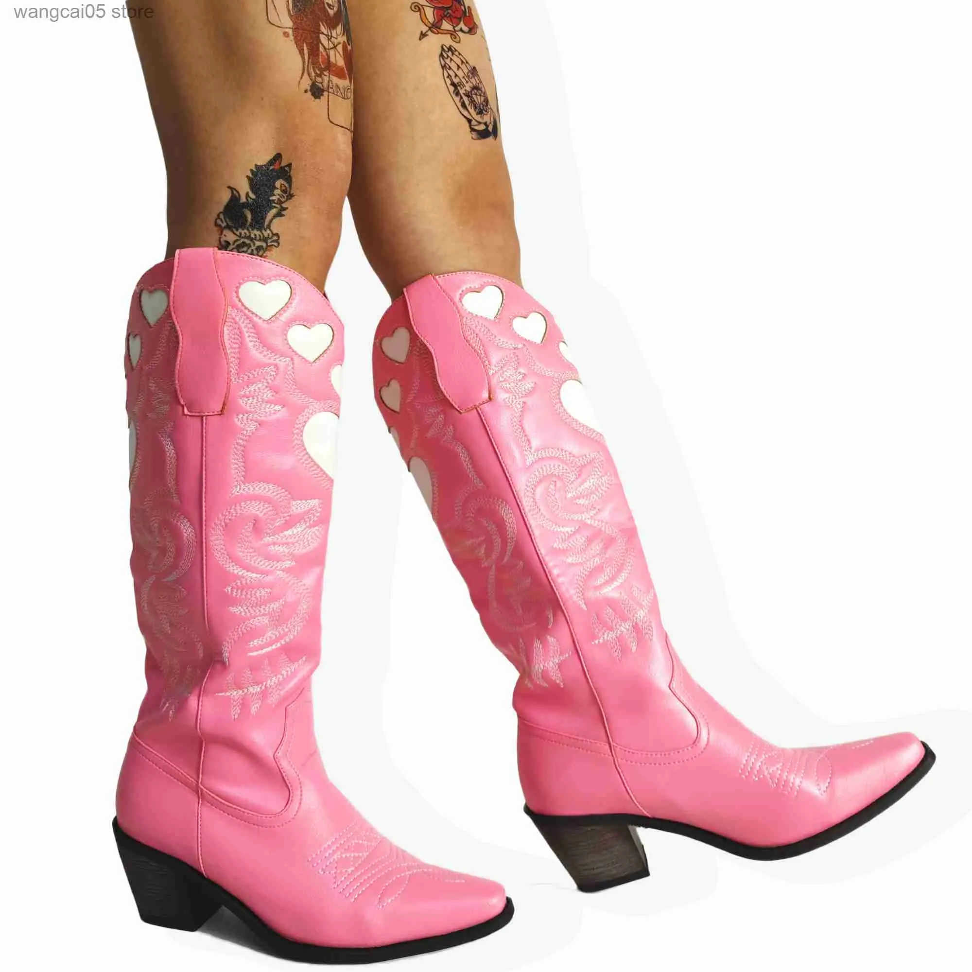 Сапоги ковбойские коленные ботинки для женщин Западное сердце Сердце Сумка на сложенных каблуках Длинные сапоги заостренные пальцы на пальцах. Повседневные осенние туфли T230712