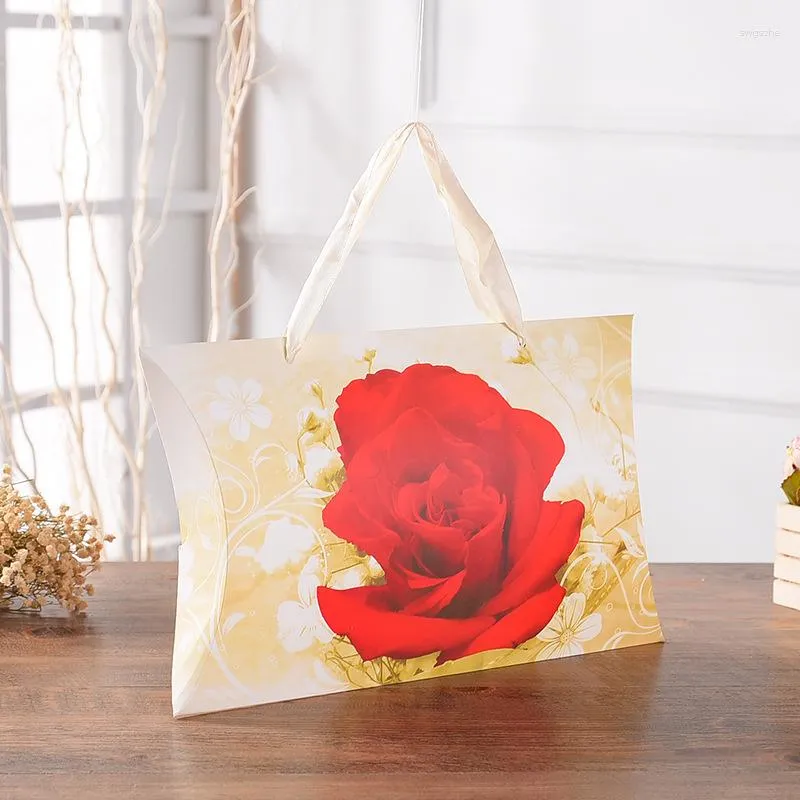 Gift Wrap 100pcs/lot Large Rose Pattern Handbag Kraft Paper Pillow Style Bag Handkerchief Silk Scarf Packing Boxes