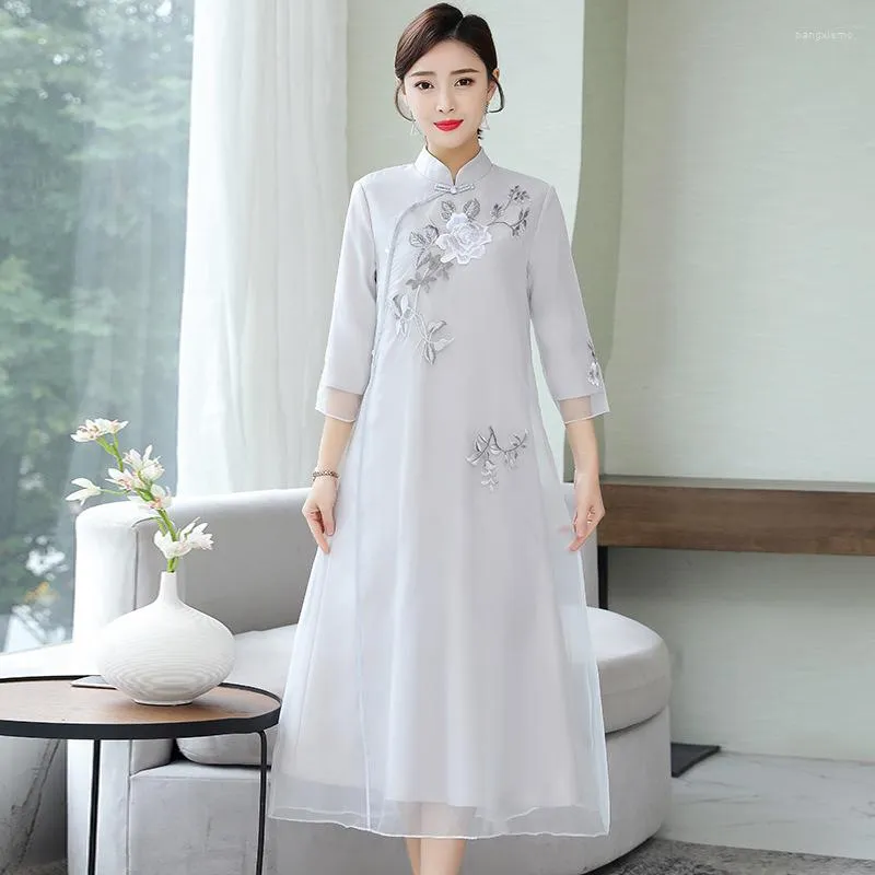 Abbigliamento etnico Abito da donna Orientale A-line Abito in stile cinese Riduzione dell'età Pancia che copre Ricamo Hanfu cinese Abito cheongsam migliorato