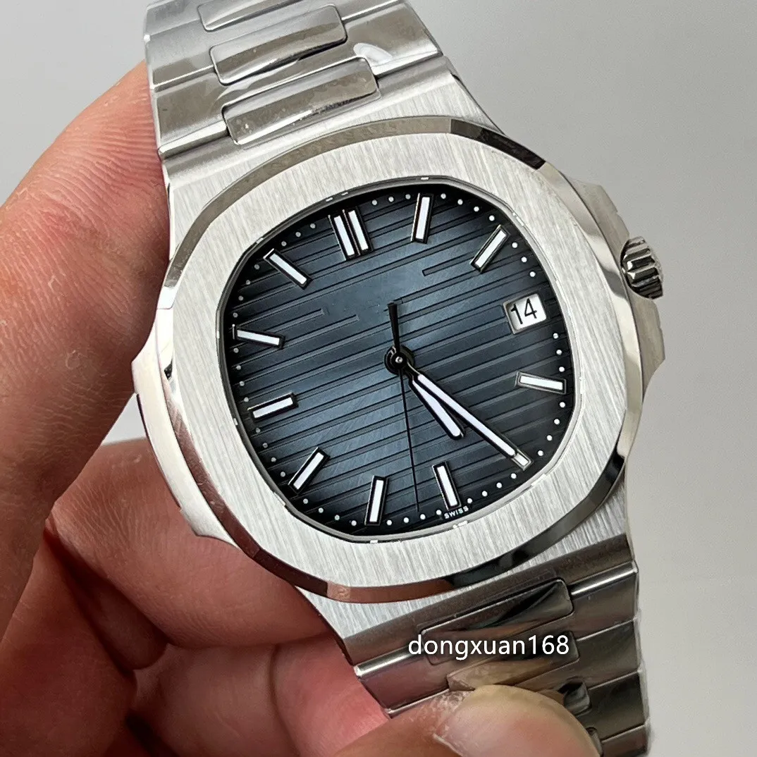 Zegarek 3K 5811G ma średnicę 41 mm i grubość 8,2 mm z mechanizmem SC330, szafirowym szkłem lustrzanym, klamrą paska do blokowania urządzenia do regulacji długości