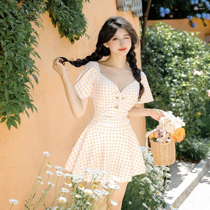 Kadın Mayo 2023 Koreli Sarı Ekose Tek Parça Takım Mayo Kadınlar Artı Beden Kısa Kollu Banyo Elbisesi Bahar Giyim