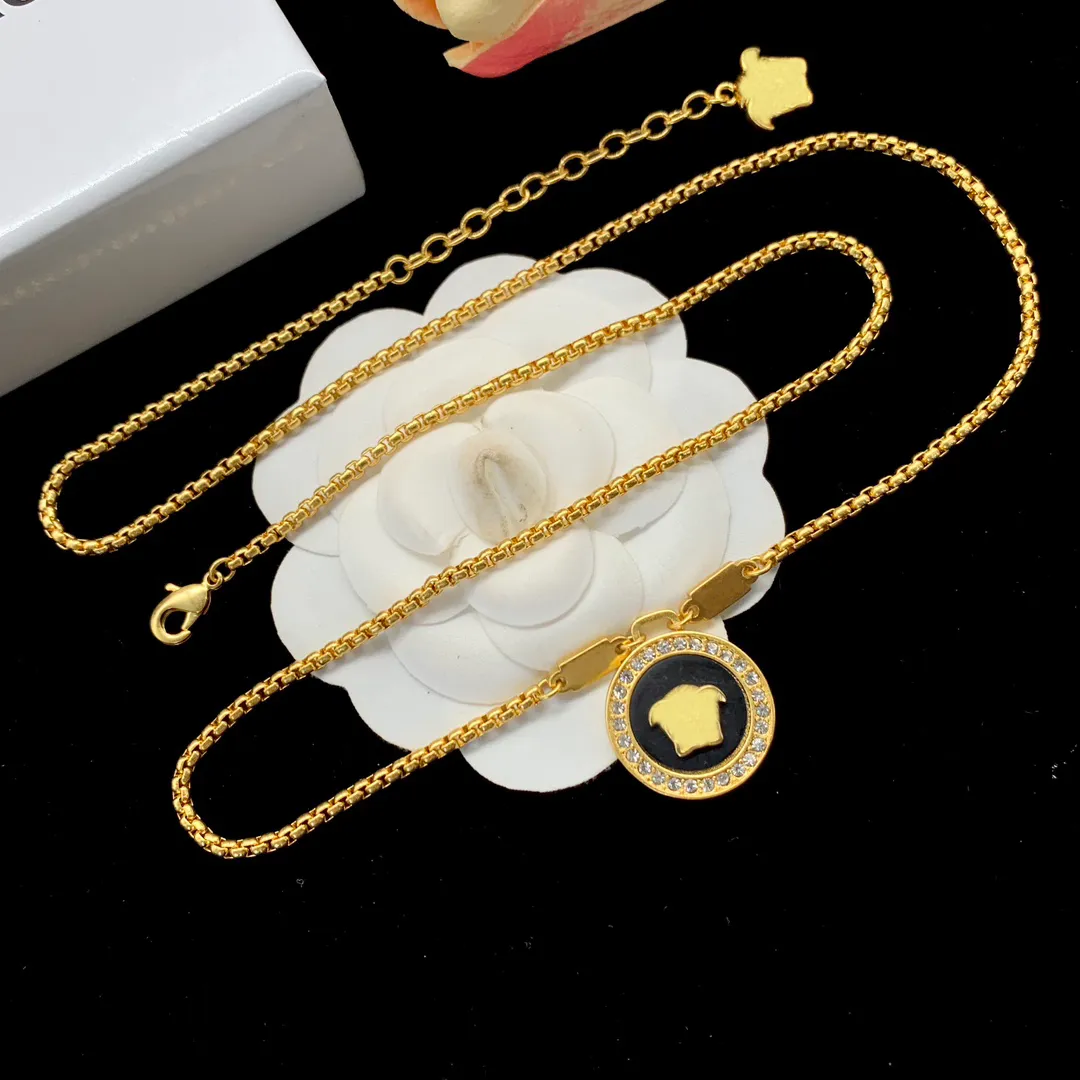 Дизайнерское ожерелье для женских роскошных ювелирных украшений подвесные ожерелья подарки золото бриллиантовое колье 2023 Модные украшения