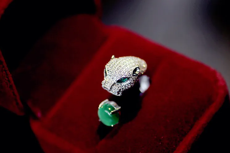 Eheringe Kristall aus österreichischem Ring für Damen, Modeschmuck, Leopardenkopf, leicht eingelegt mit Lindgrün 230713