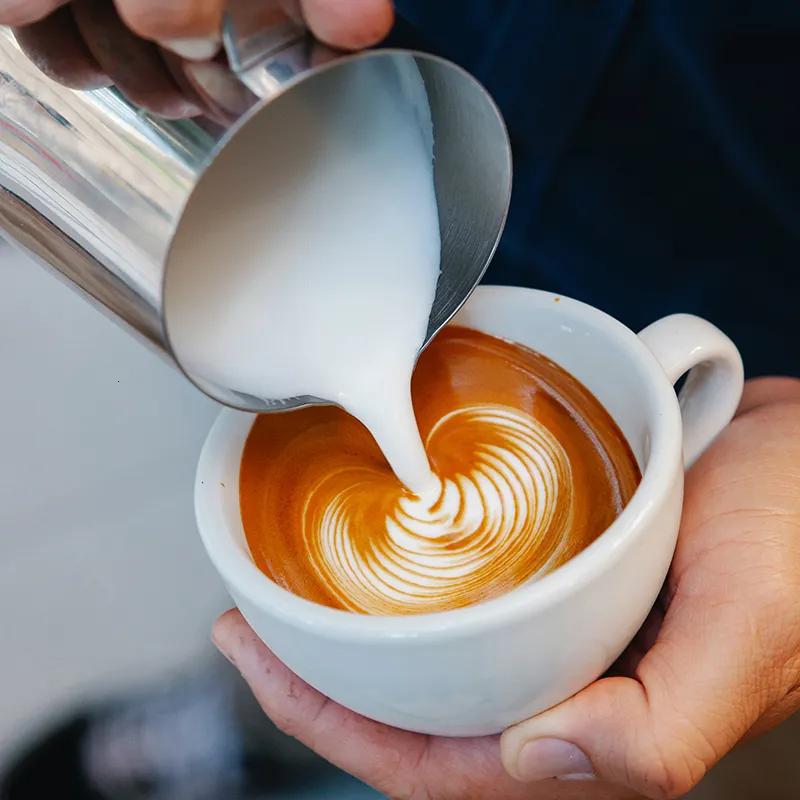 Lattiera In Acciaio Inox 304 Da 350ml Con Penna Per Decorazione – Brocca Per Latte Art, Schiuma, Cappuccino E Caffè (Argento)