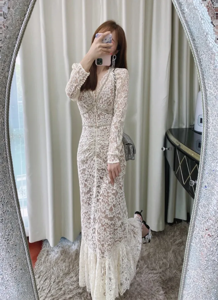 White Lace Midi Dress With V Neck & Cap Sleeves  Elegant Summer Formal  Wear For Women From Shunlifacai669, $75.47 In Bulk | DHgate.Com