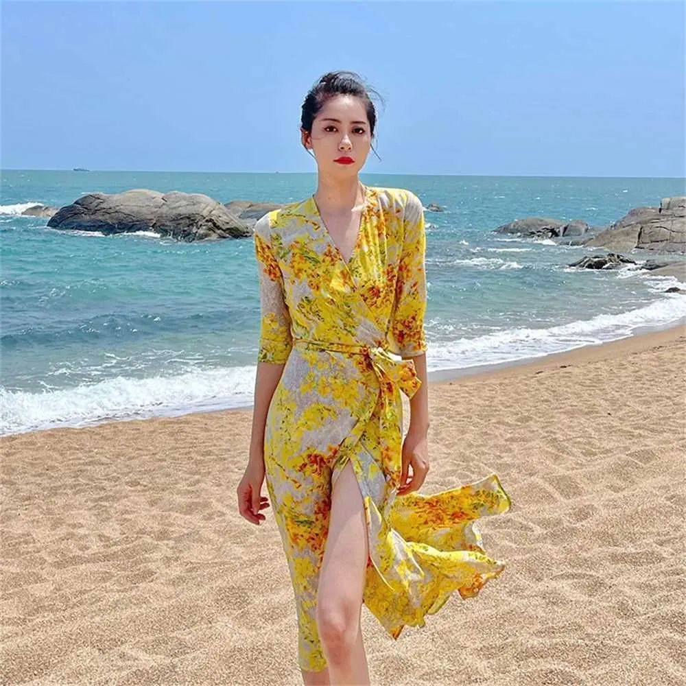 Sanya Beach Resort Wear One Piece Strap Boss Yellow War Robe Dress Skirt 2023 New5msb