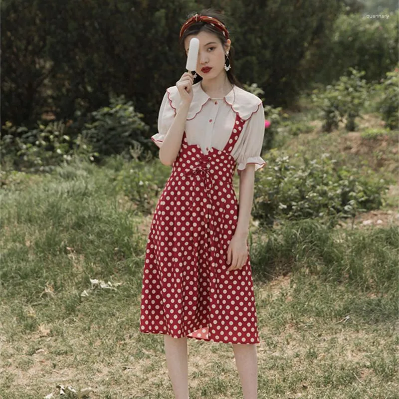 Casual Dresses Ladies Literature Vintage Dress for Summer 2023 Single-Breasted Doll Collar Cute Shirt Top och Bow Tie Polka Dot Strap Set