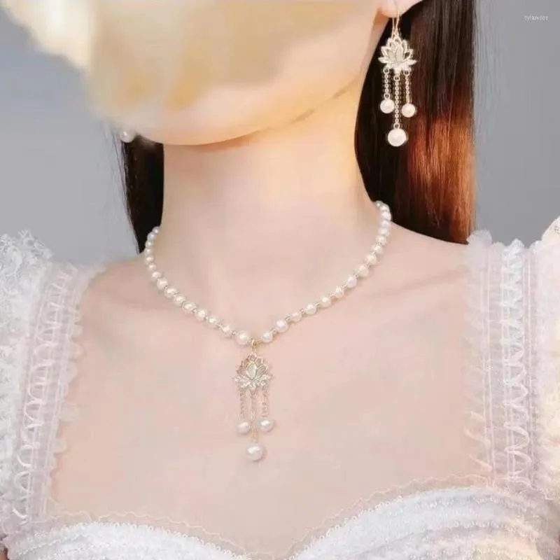 Hanger Kettingen Chinese Vintage Style Crystal Lotus Bloem Ketting Temperament Parels Kwastje Voor Vrouwelijke Sieraden Geschenken