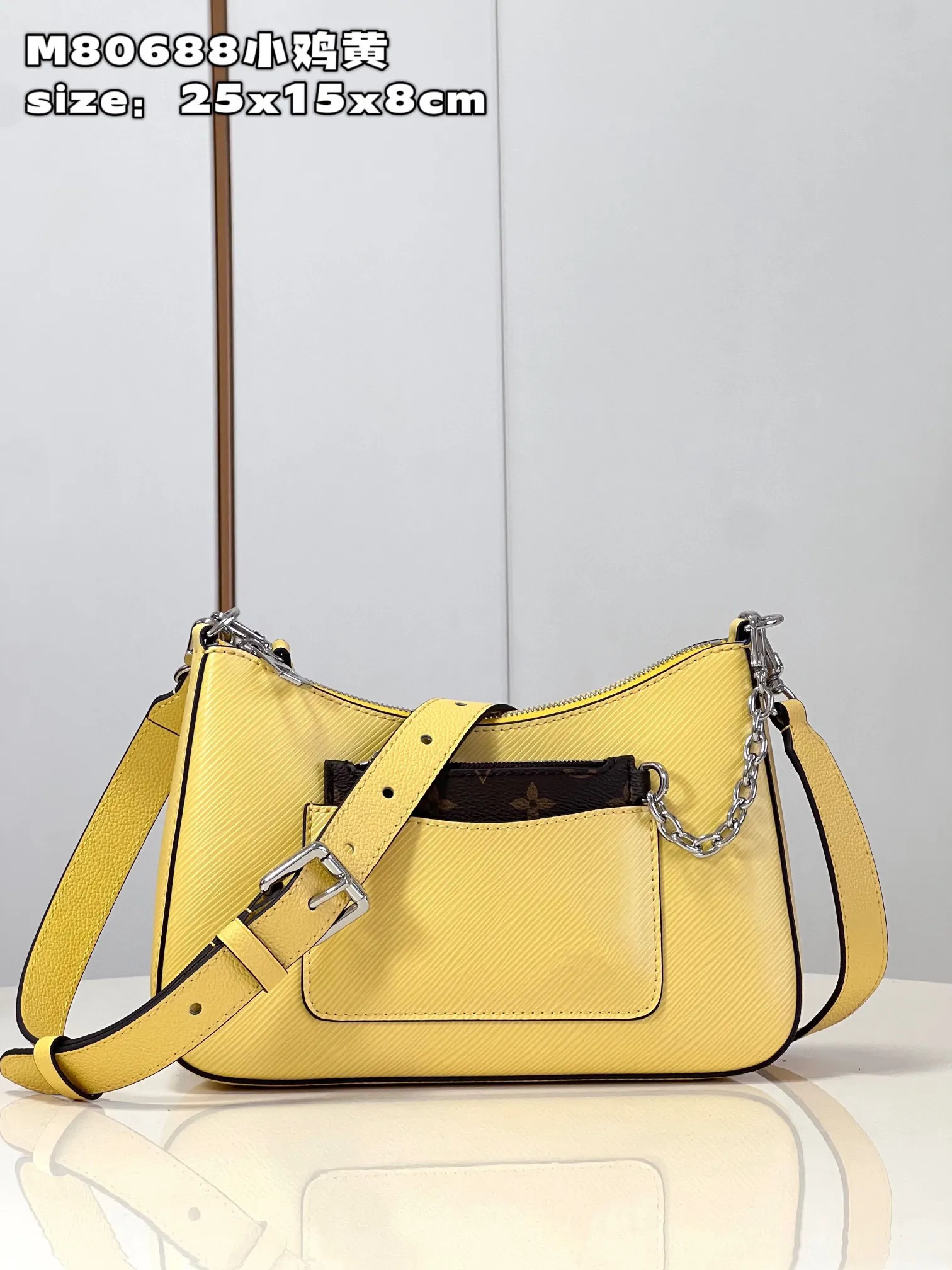 M80688 Classic Women's Shoulder Bag Högkvalitativ crossbody -väska med påse och topphandtag axelrem avtagbart mycket praktiskt och vackert