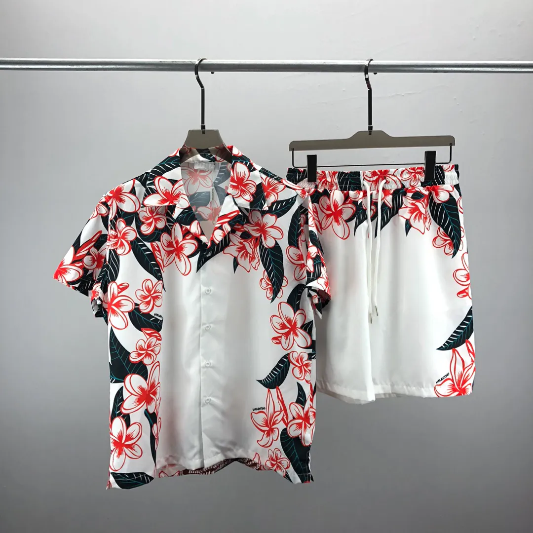2 crimine moda estiva Mens Tute Hawaii pantaloni da spiaggia set camicie firmate stampa camicia per il tempo libero uomo slim fit il consiglio di amministrazione manica corta spiagge corte ZP5