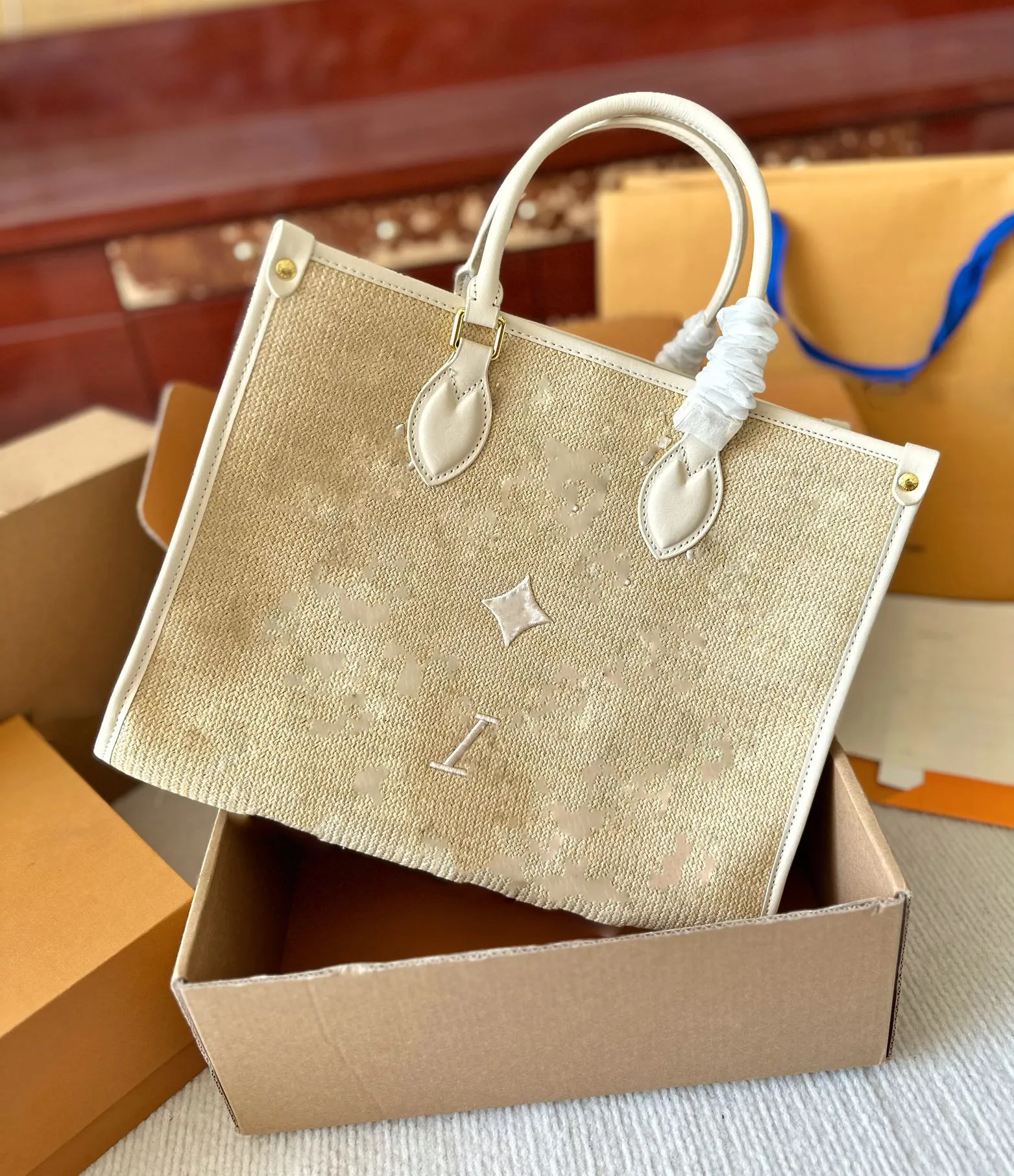LOULS onthego Designer Tote bag bolsas de luxo Logotipo estampado bordado de malha Bolsa de designer de luxo Limite de verão Bolsas clássicas de alta qualidade 34cm