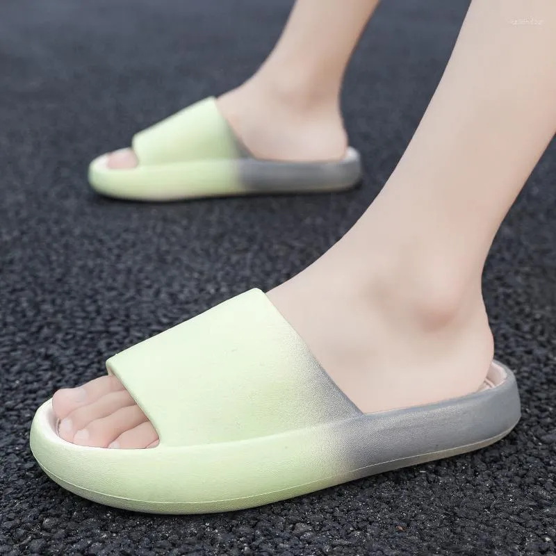 Slippers Summer Gradual Color Trend Men's Casual Thick Bottom Super Soft Non-Slip Can Be Worn