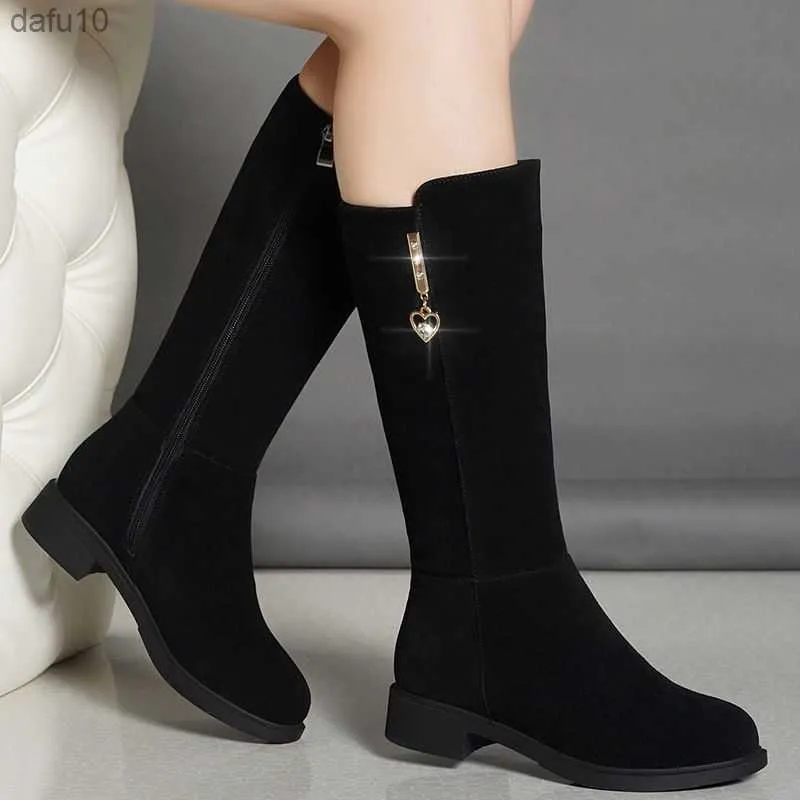 Heta kvinnor Autumn Boots Casual Flat Boots Plus High Warm Cotton Shoes Fashion Side Zip Women Winter New 6988 L230704