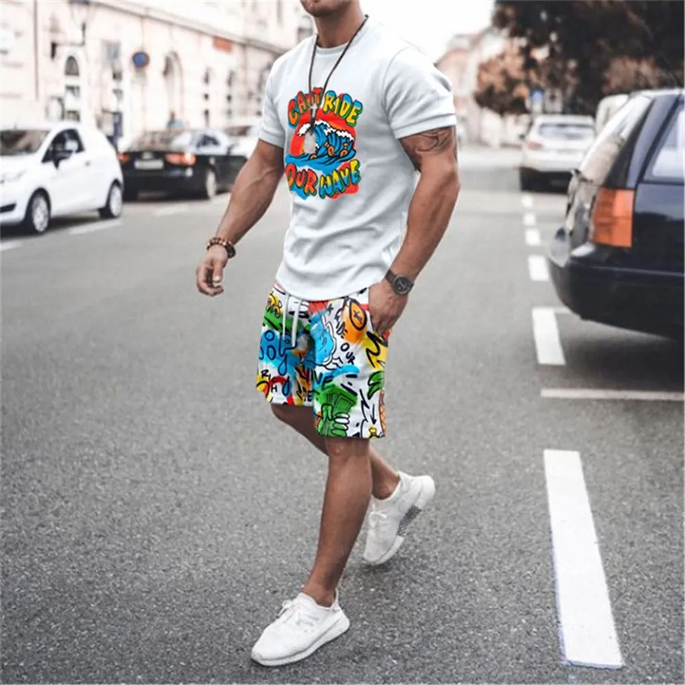 Tute da uomo Tshirt da uomo europeo americano Set Summer Lettere stampate in 3D Pantaloncini da carte da gioco Combinazione a maniche corte 2 pezzi Casual 230712