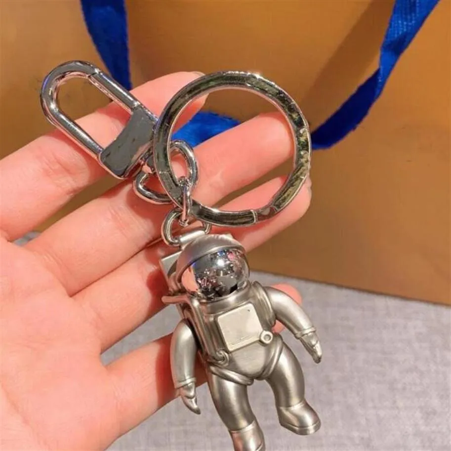 3D Stereo Astronaut Space Robot Letter Fashion Silver Metal Keychain Car Advertising Waist Key Chain Chain Pendant Accessories254x