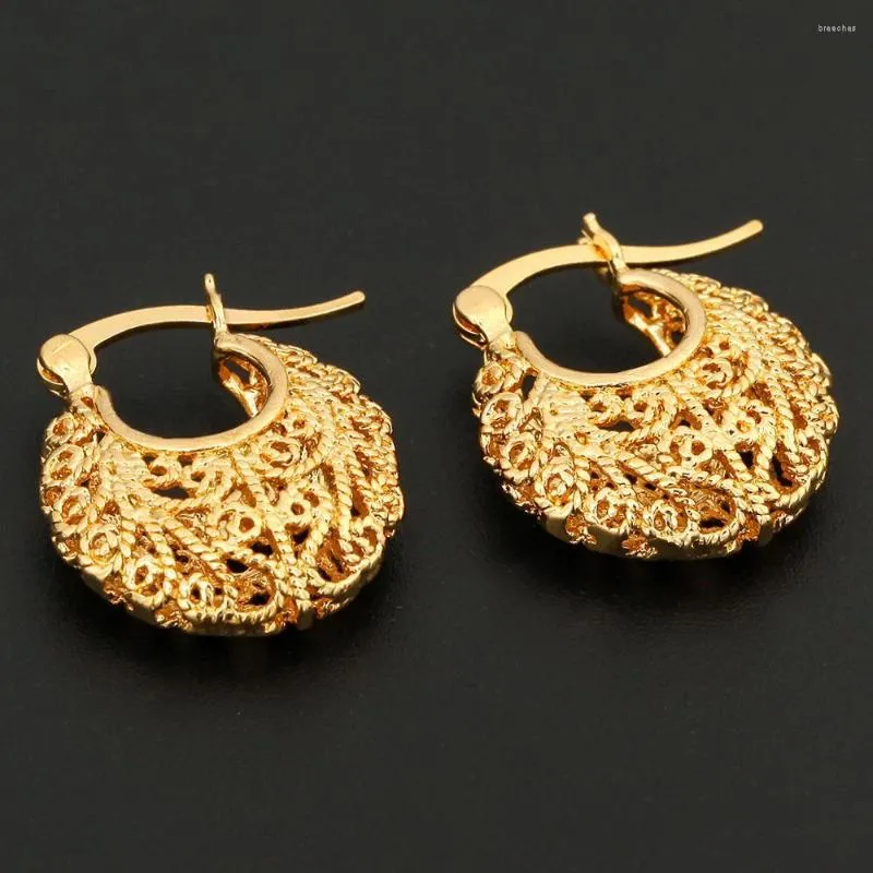 Studörhängen mode söt filigran guldfärg för kvinnor flickor vintage antika fasta öron smycken