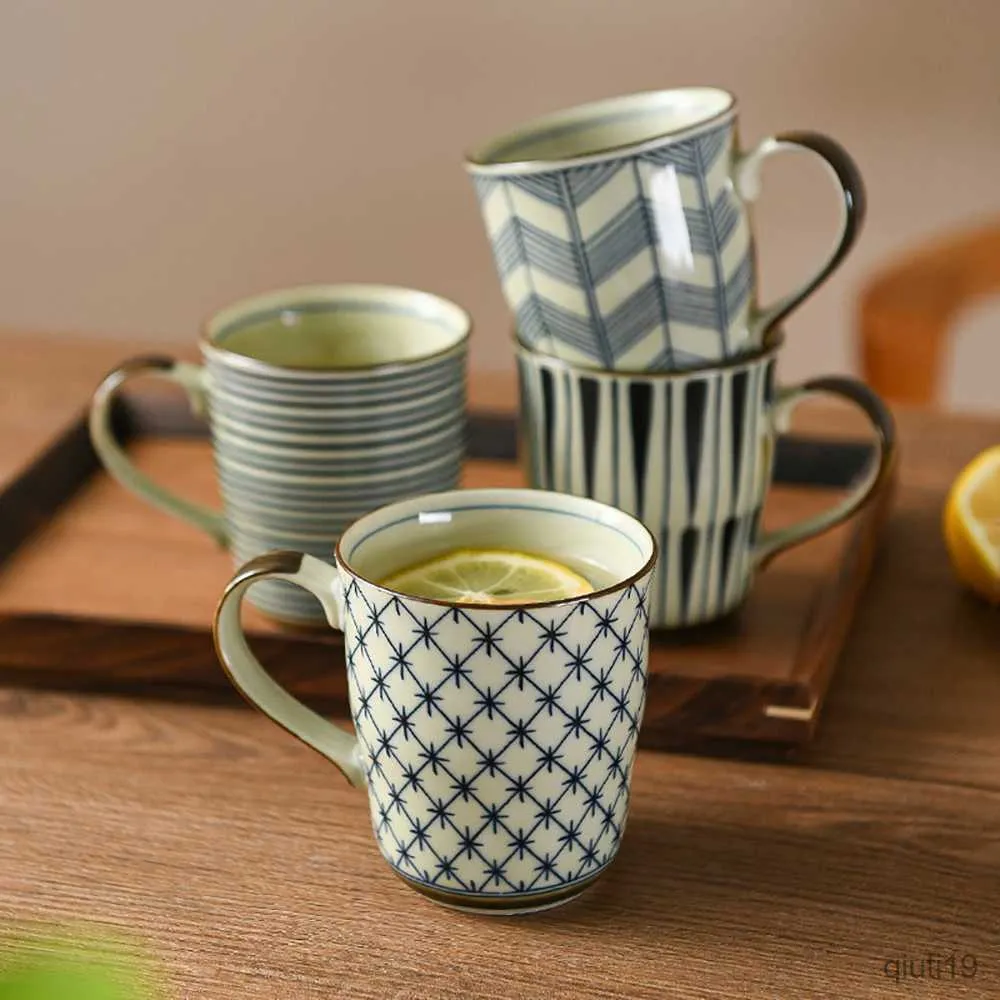 Kubki Tradycyjne wzory ręcznie robione ceramiczne filiżanki herbaty Oryginalne japoński styl śniadaniowy Milk Cawa Kubek wykwintne białe porcelanowe kubki R230713