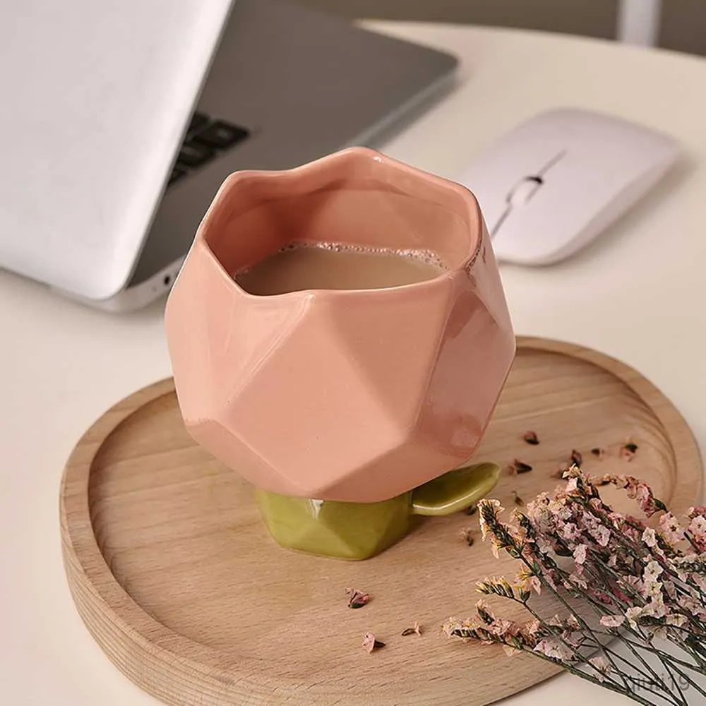 Mokken Originele Tulip Rose Koffiemok Leuke Keramische Melk Haver Ontbijtkop Theekopjes Ongebruikelijke Groothandel Servies voor Gepersonaliseerde Geschenken R230713