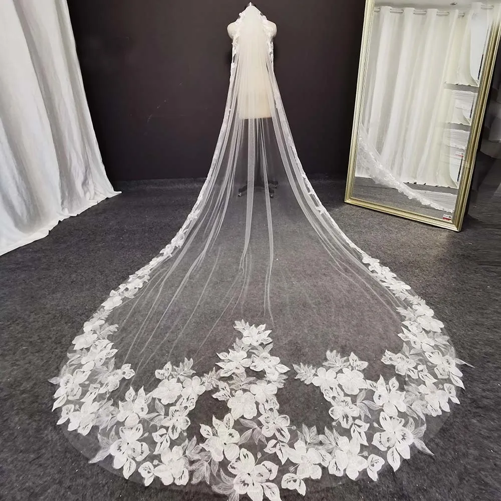 Bijoux de cheveux de mariage Belle fleur dentelle voile de mariage 3 mètres 1 couche doux tulle cathédrale ivoire voile de mariée avec peigne accessoires de mariage 230713