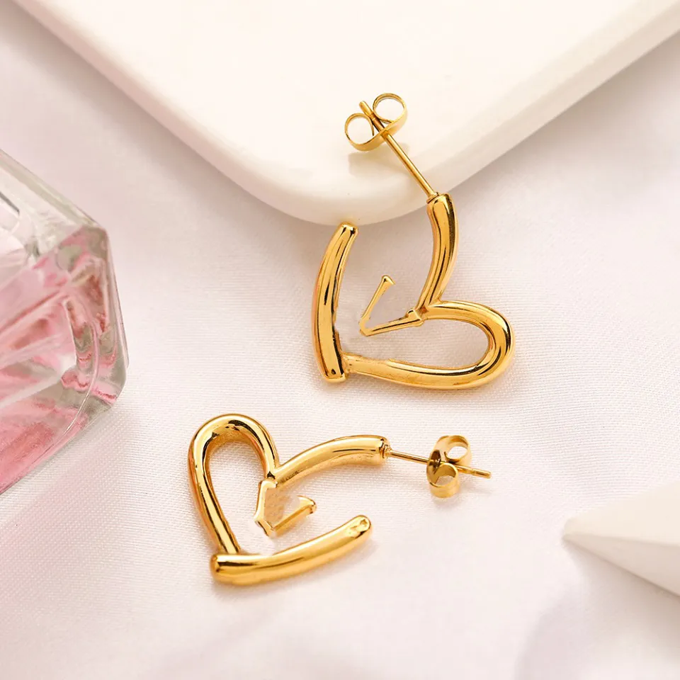 Simple Fashion Designer Letter Earrings Stud for Woman Crystal Shinning Jewelry Christmas Gift Wedding Accessories High Quality