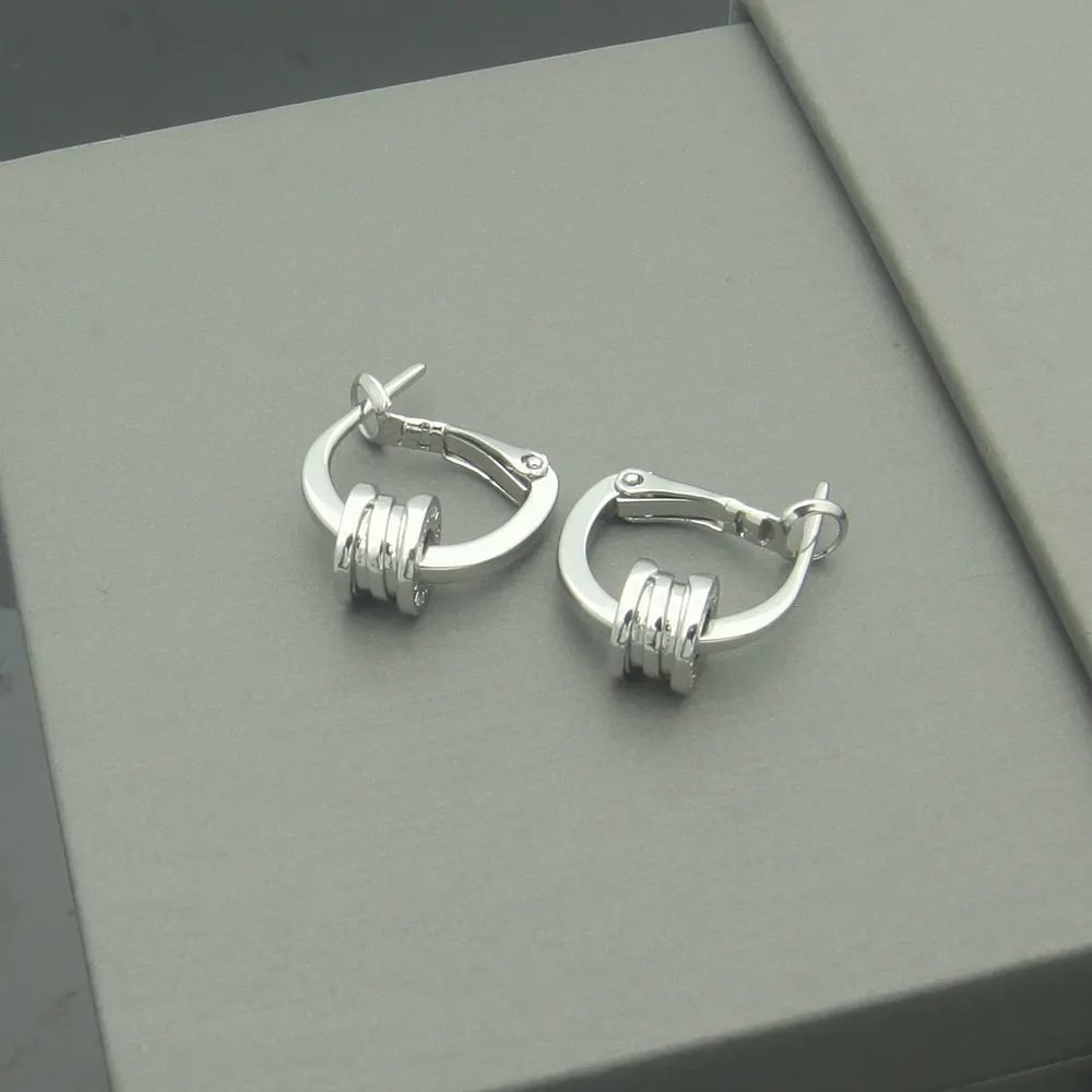 Titanium Steel Jewelry B Letter Spring Spring Pendant Ear Buckle أقراط Women's Spring Consors