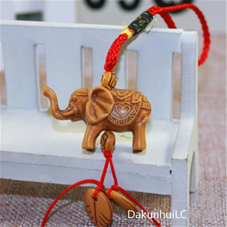 Lucky Elephant Carving Wood Pendant Keychain Key Ring Chain Evil Defends Gift250r