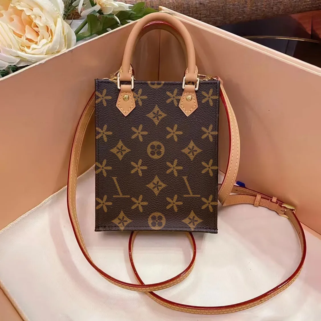 M81295 Petit Sac Plat Çanta Çantaları Çapraz Çantalar Kadın M81417 Orijinal Deri Serin Toes Hobo Debriyaj Çanta Erkekler Lüks Moda MM PM Çanta Çanta Omuz Kayışı Plaj Çantası