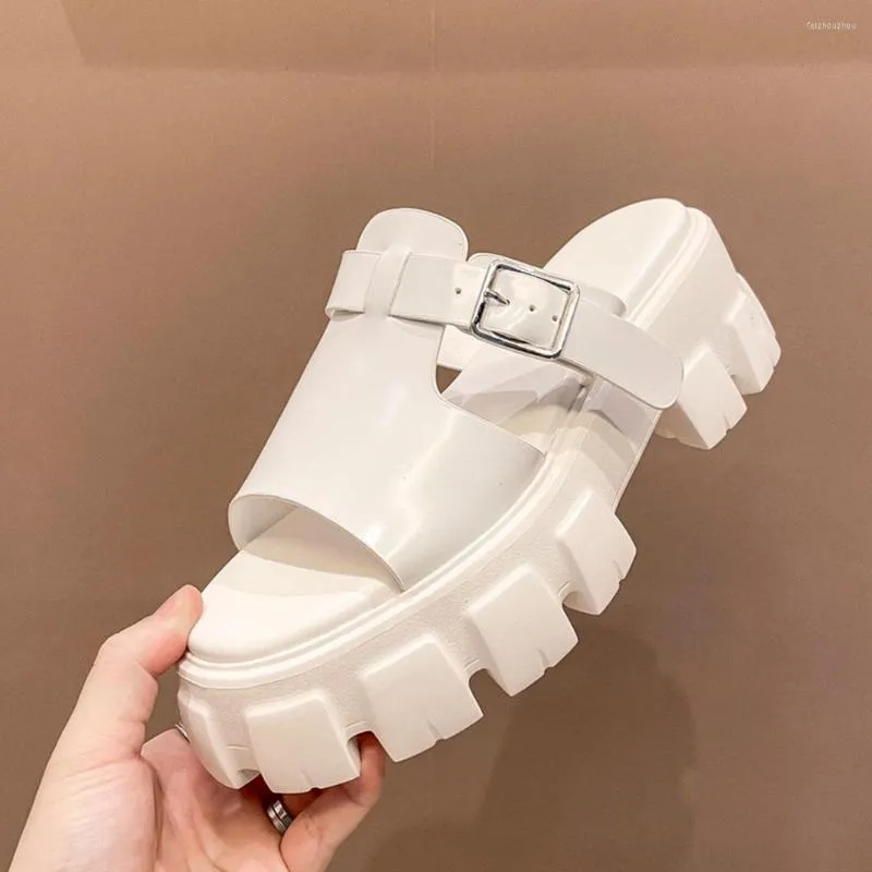 För svarta sandaler Dropship Summer White Square Heeled Chunky Women Trendy Leisure Brand Platform Shoes Slipper Platm