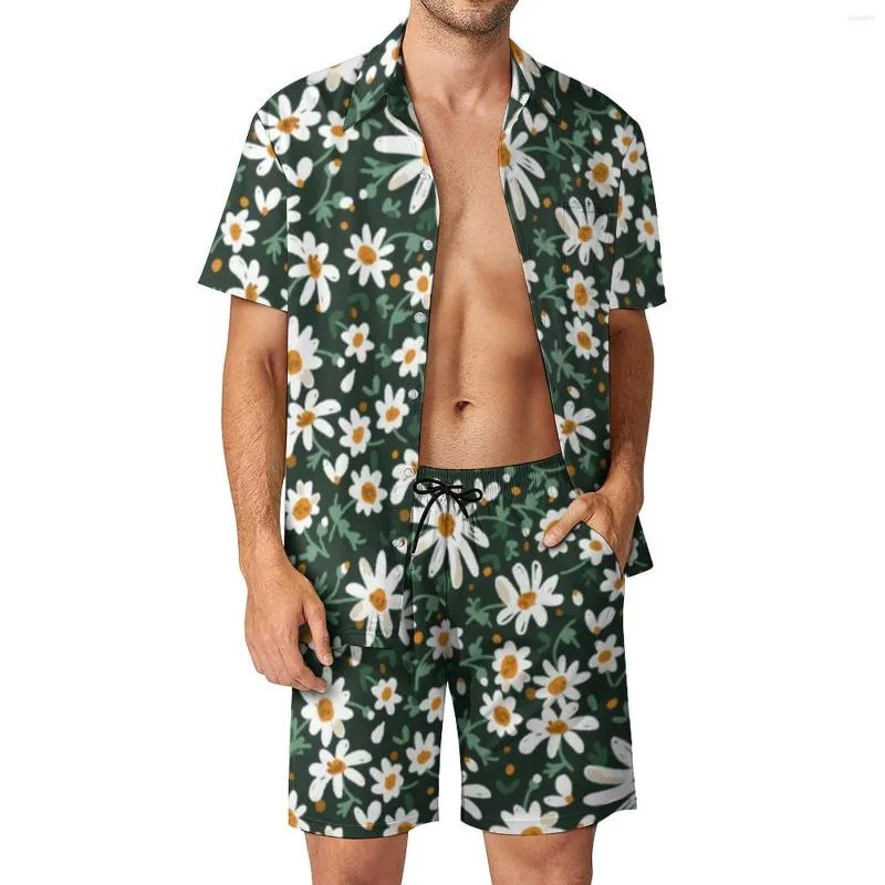 Tute da uomo Elegante Daisy Beach Set da uomo Set di camicie casual con stampa di fiori bianchi Pantaloncini grafici estivi Tuta divertente in due pezzi Taglia grande