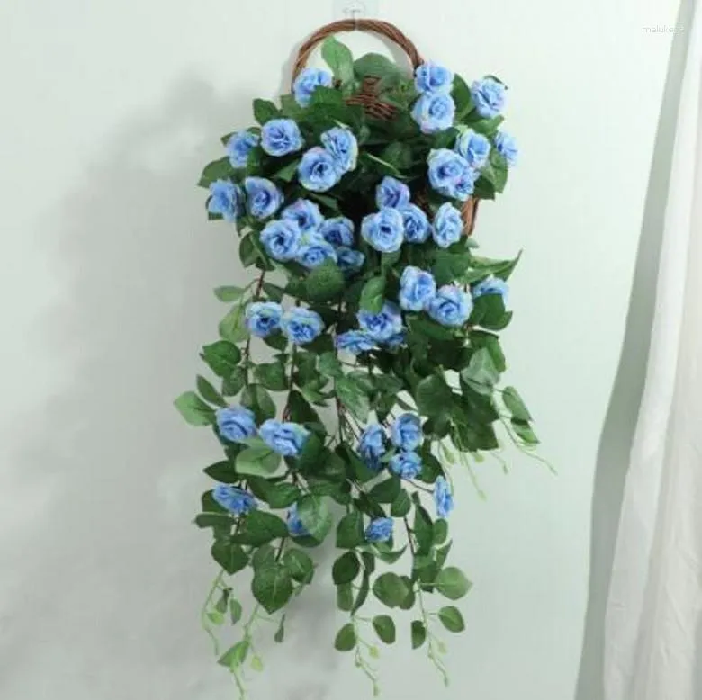 Decoratieve Bloemen Kunstmatige Rozen Muur Opknoping Valse Bloem Rotan Decoratie Binnen Woonkamer Plastic Vine Basket