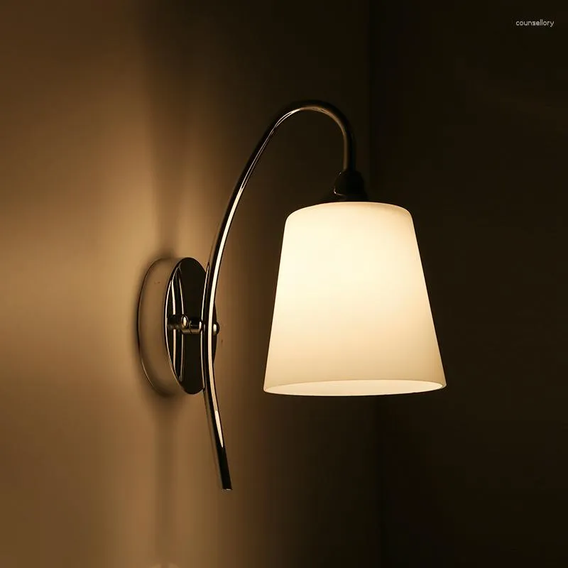 Vägglampor nordiska E27 LED SCONCE Lamp Aisle Night Light Bedroom Hall Belysningsarmaturer (utan glödlampa)