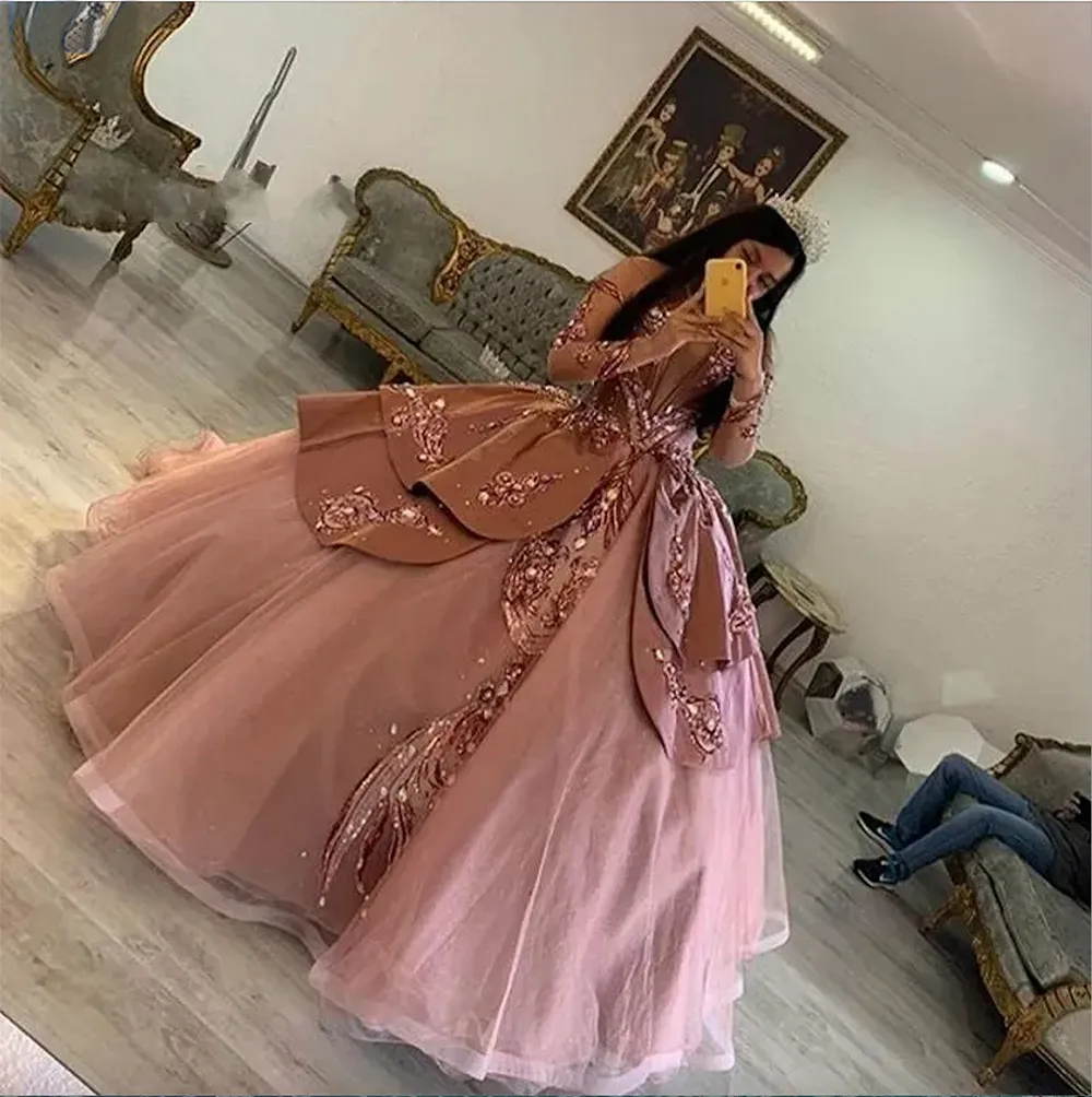 Dusty Pink Princess Quinceanera Dresses With Illusion Long Sleeves Rose Gold Sequin Appliques Puffy Sweet 16 Pageant Dress Tiered Formal Evening Prom Gowns