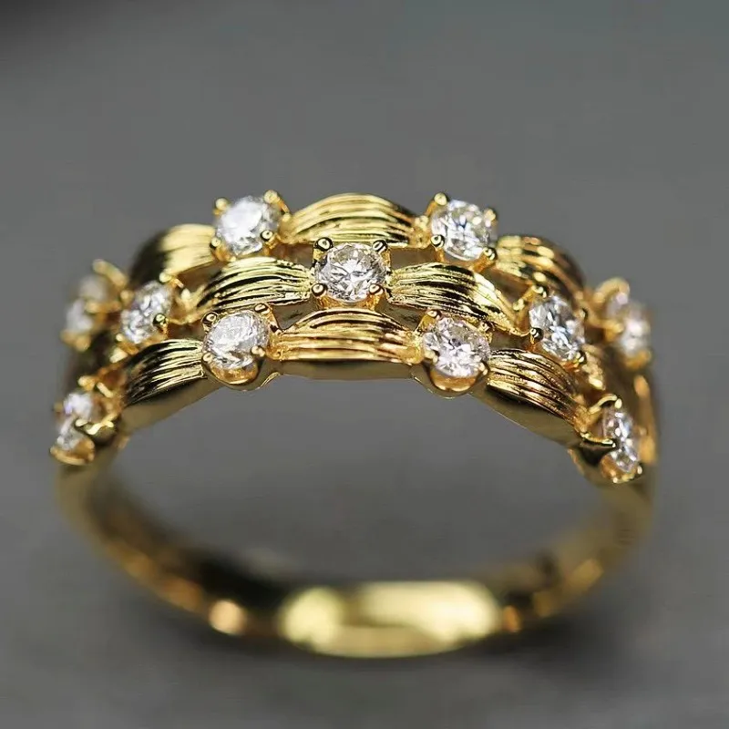 Huitan, bandas de boda creativas, anillos para mujer, 2023, Color oro nuevo, anillos de Zirconia cúbica de lujo, joyería de declaración de fiesta de compromiso