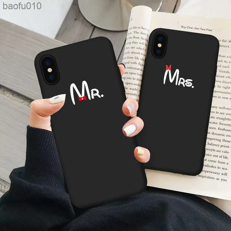 Mignon Bow Mr Mrs Couple Coque pour IPhone 14 Pro Max 13 12 11 XR XS MAX SE 7 8 14Plus Simple Lettre Doux Noir Silicone Couverture de Téléphone L230619