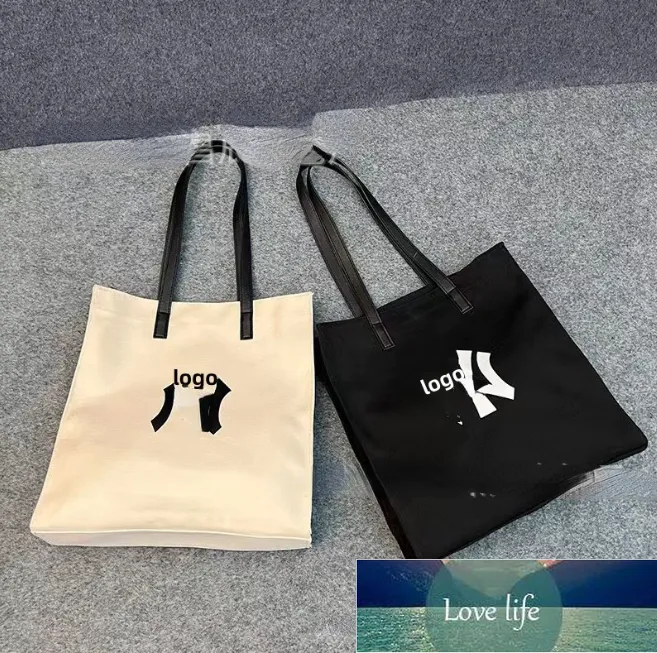 Top Summer New Large Capacity Totes Black and White Canvas Shoulder Bag Versatile Student Handheld Shopping Bags Wholesale