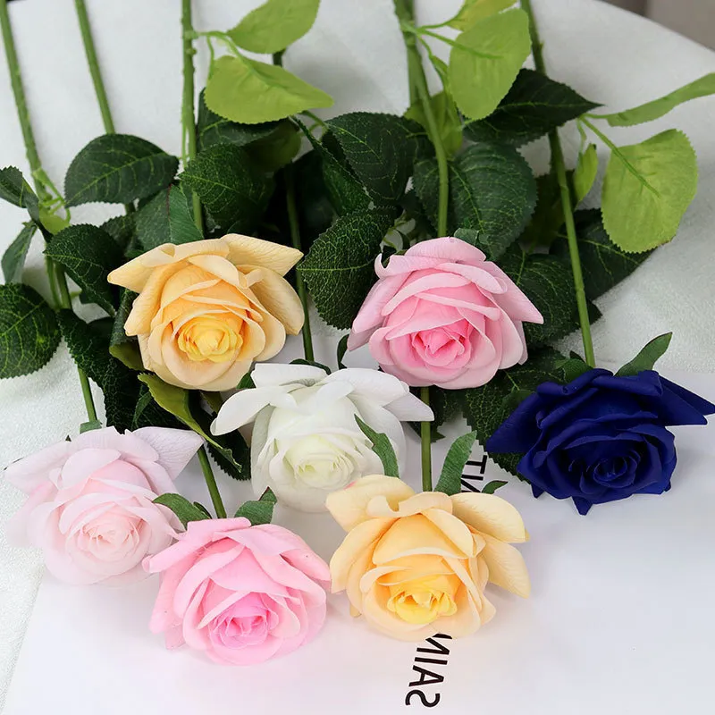 Faux Floral Greenery 7Pcs Feel Moisturizing Latex Rose Flower Decorazione di nozze Real Touch Fiori artificiali Disposizione domestica 230713