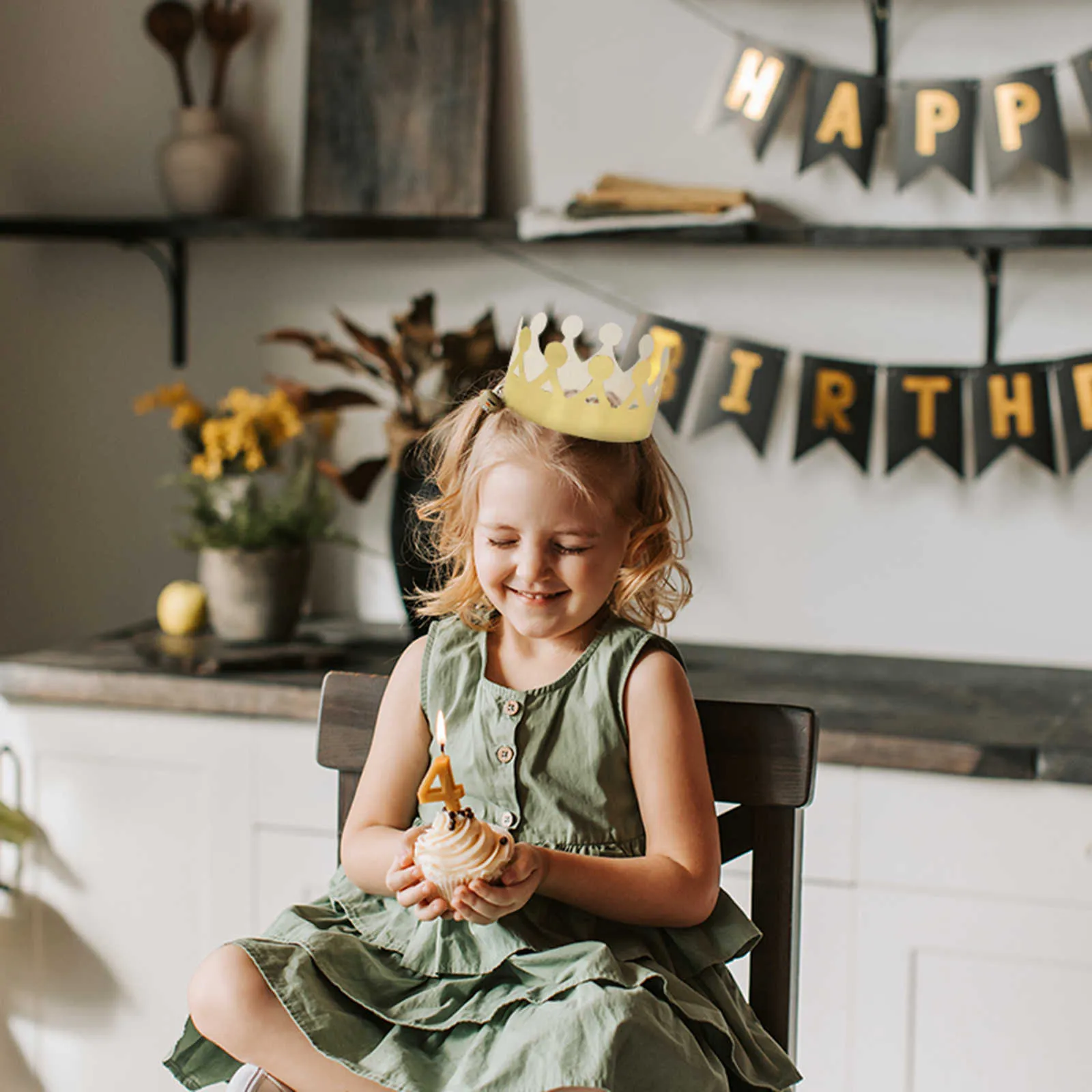 Couronne légère dorée pour fête d'anniversaire de garçon